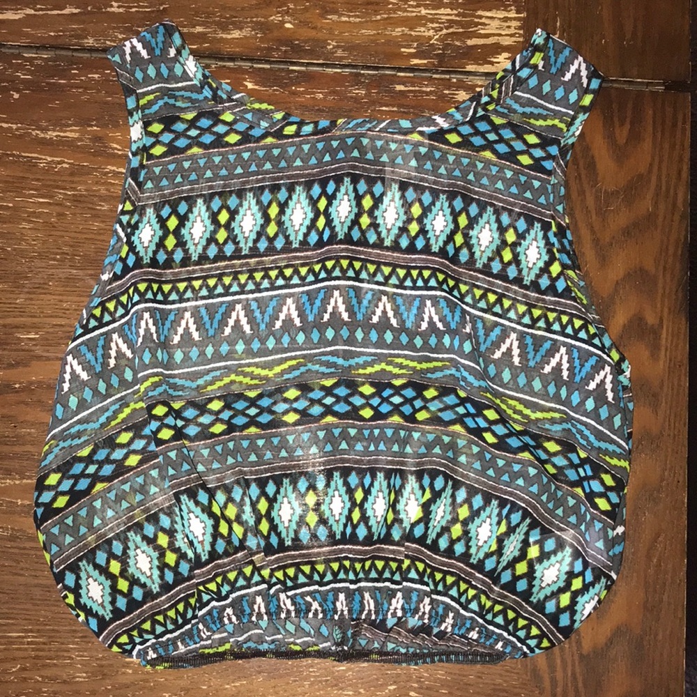 Loose cropped tank